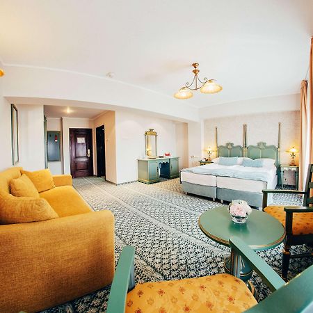 Best Western Bucovina Club De Munte กูรา ฮูมอรูลุย ภายนอก รูปภาพ