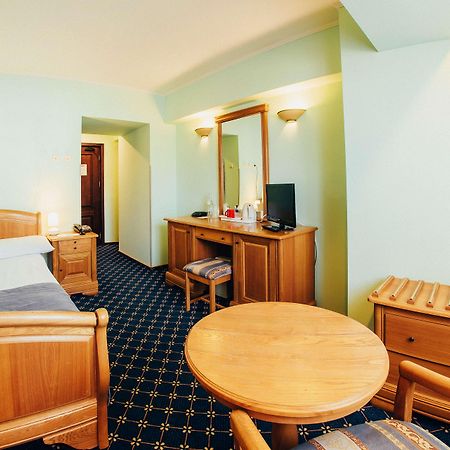Best Western Bucovina Club De Munte กูรา ฮูมอรูลุย ภายนอก รูปภาพ
