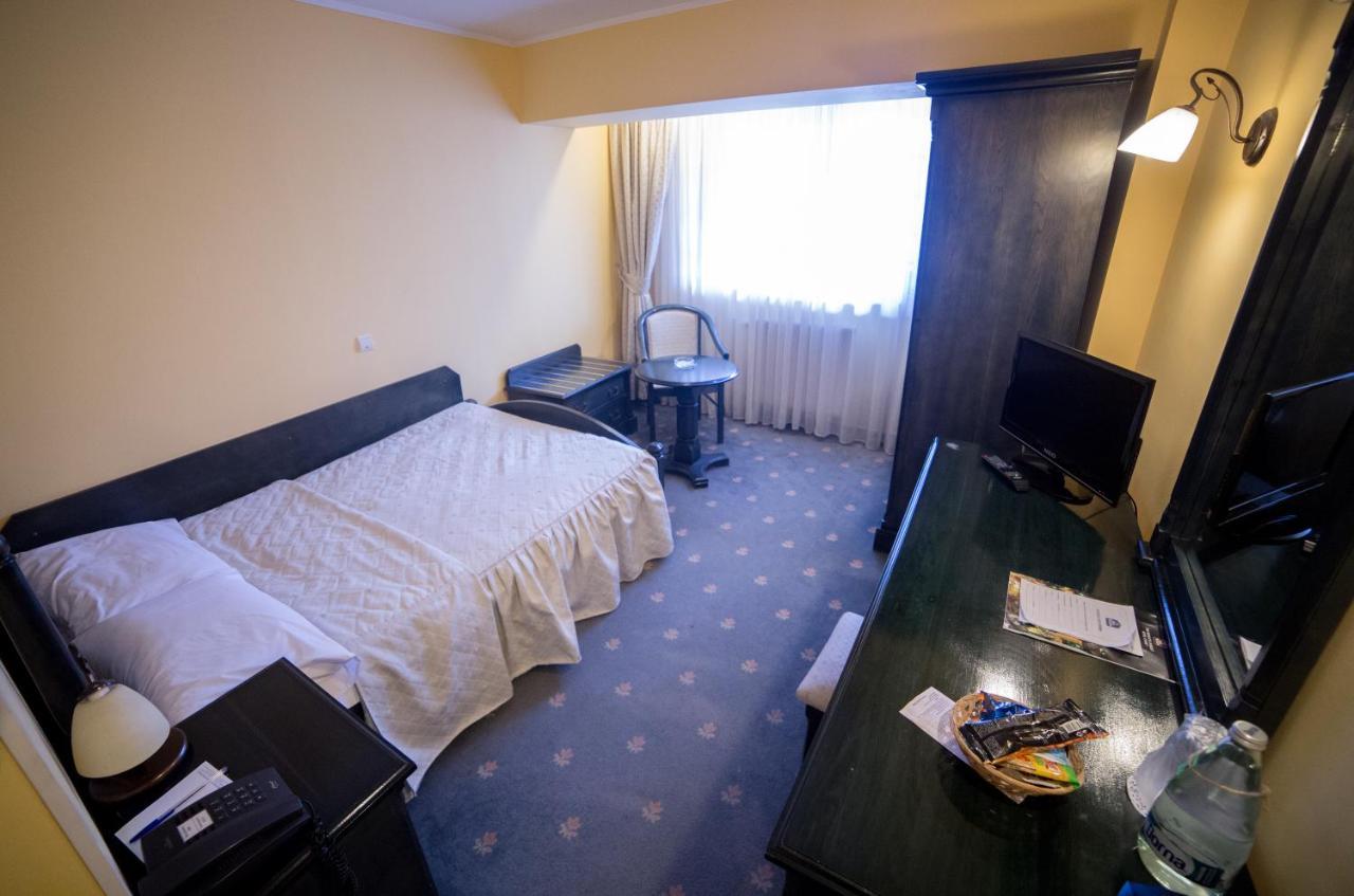 Best Western Bucovina Club De Munte กูรา ฮูมอรูลุย ภายนอก รูปภาพ