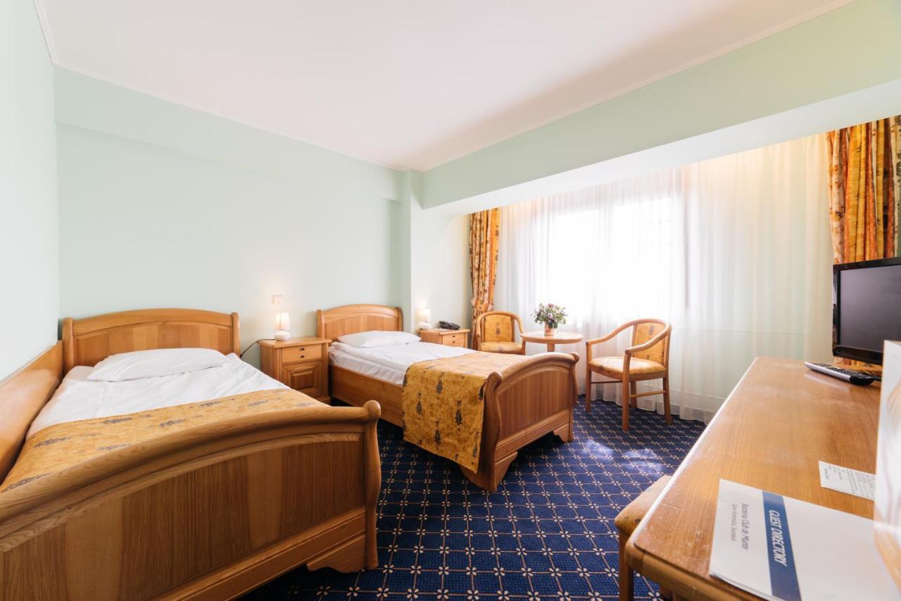 Best Western Bucovina Club De Munte กูรา ฮูมอรูลุย ภายนอก รูปภาพ